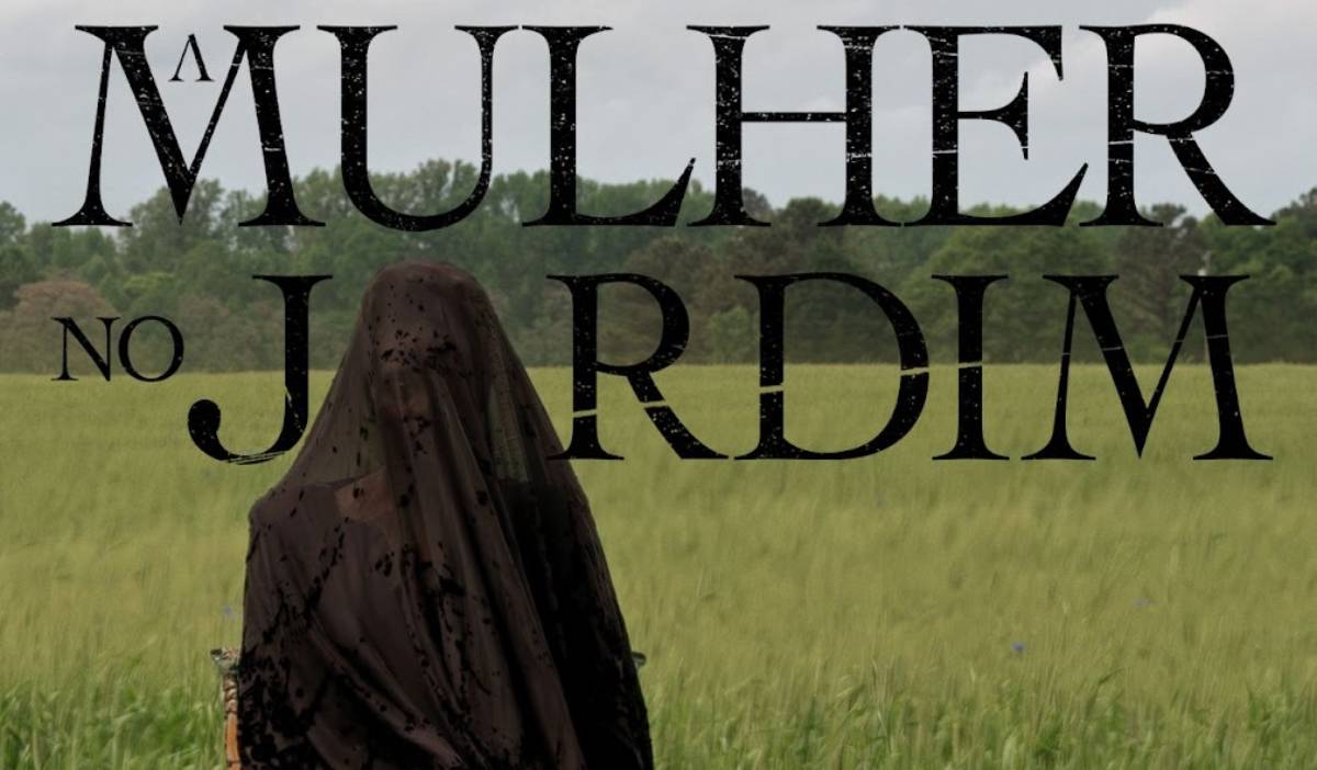 a mulher no jardim topo