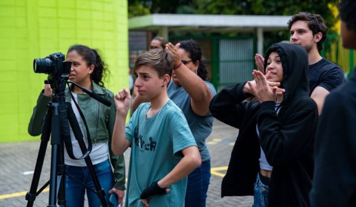 surdos fazem cinema meio