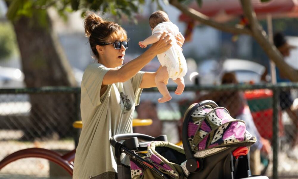 Mae Fora da Caixa filme 1