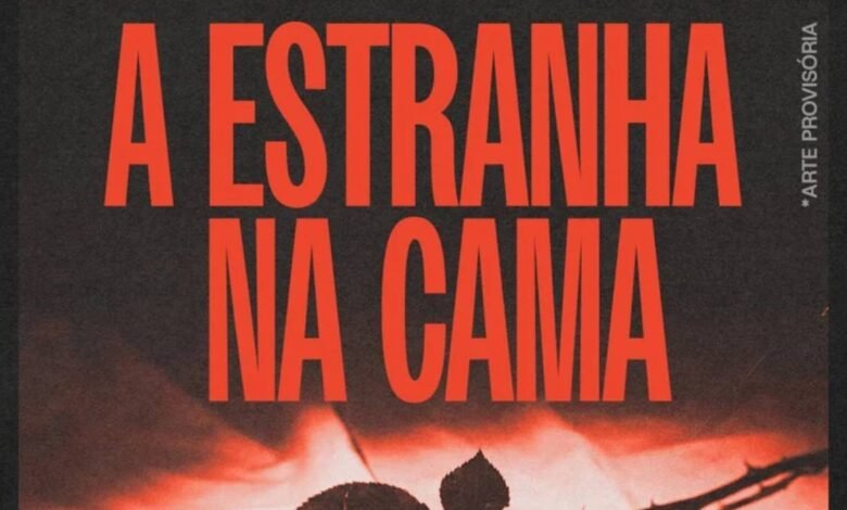 a estranha na cama topo