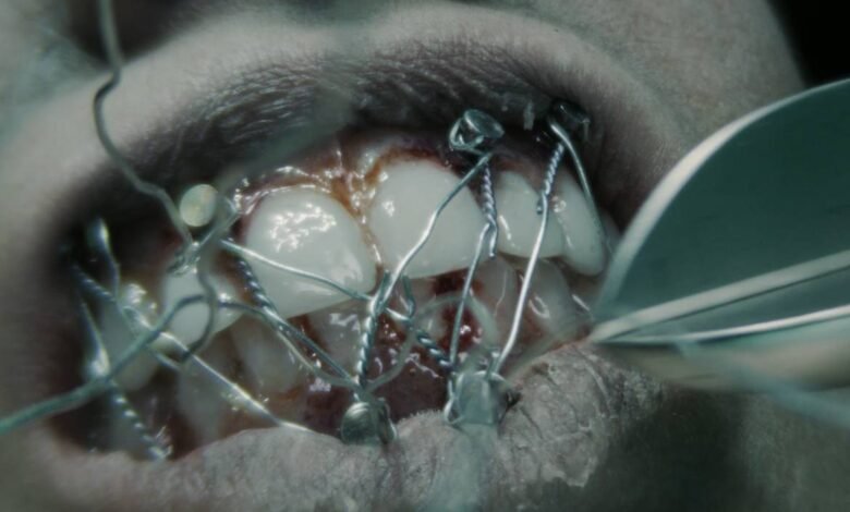 The Mortuary Assistant topo