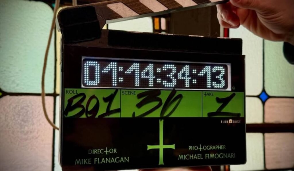 1ª imagem de O Exorcista, dirigido por Mike Flanagan 2 imagem de O Exorcista